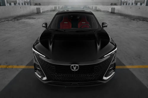 Full Front View of UNI-T