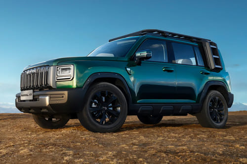 V7 Front deep low Angle View