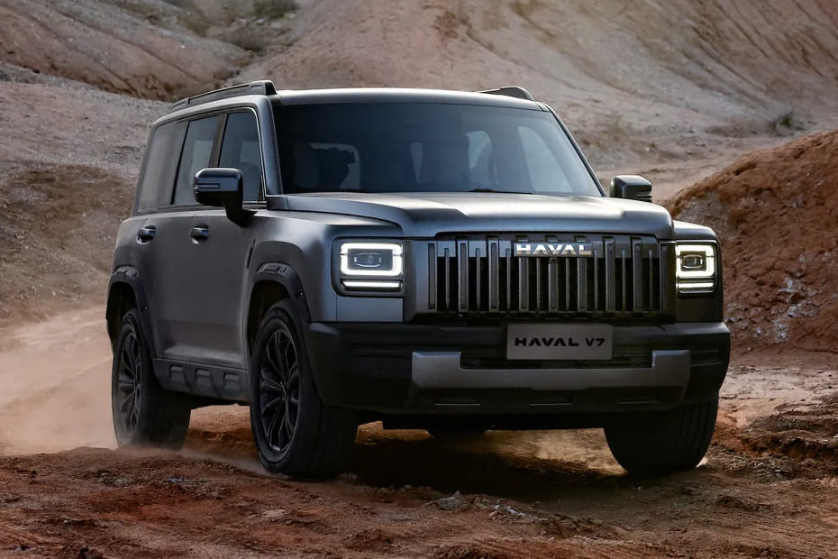 V7 Medium Angle Front View