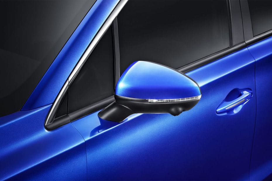 جي أي سي GS4 Drivers Side Mirror Front Angle