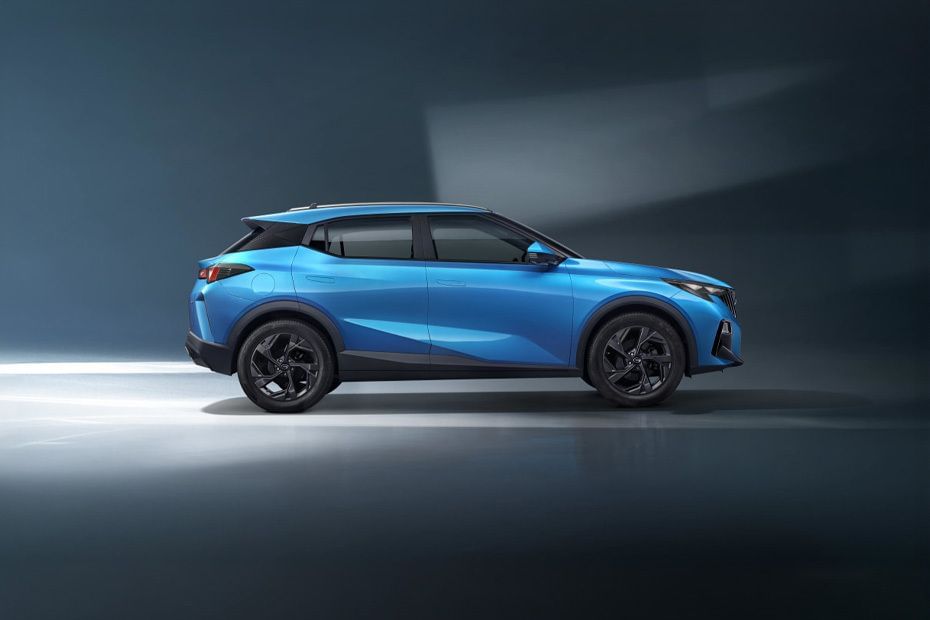 GAC GS3 EMZOOM Full Side View