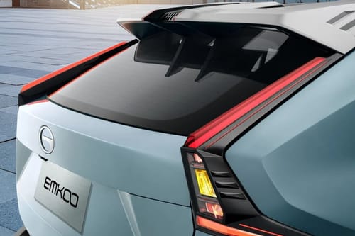 إم كو Tail light