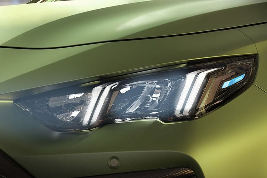 إم باور Headlight