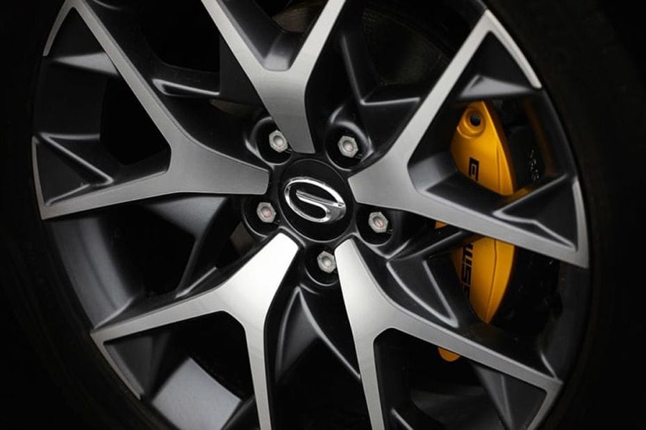 إم باور Wheel