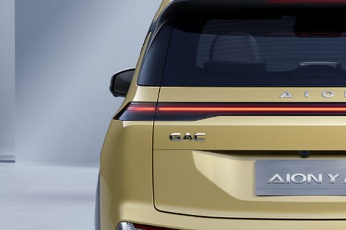 آيون واي Tail light