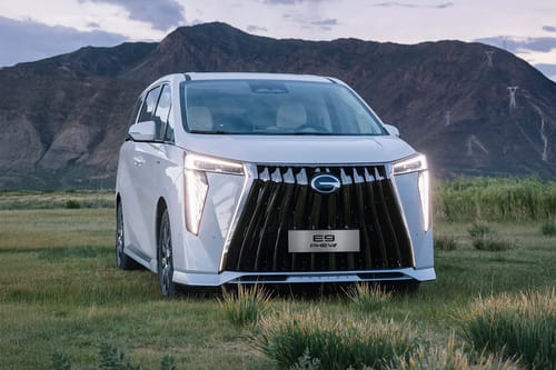 جي أي سي إي 9 Front Medium View