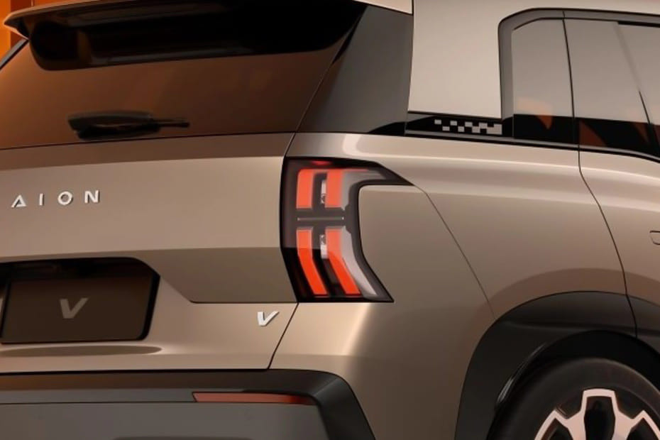 آيون V Tail light