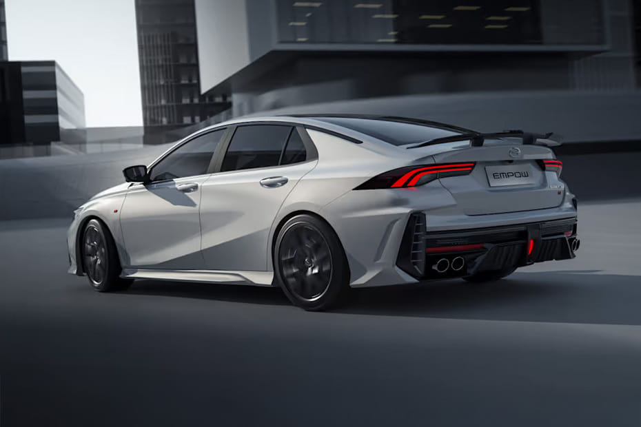 Rear Cross Side View of جي أي سي إمباو سبورت