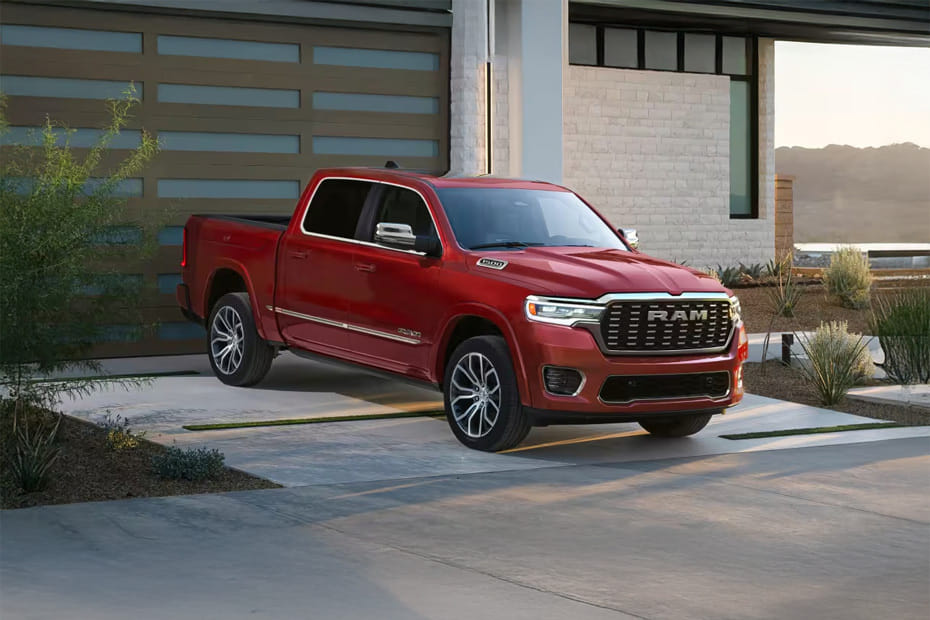 رام 1500 Front Medium View