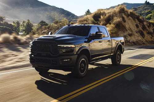 رام  2500 (2026) Front angle low view