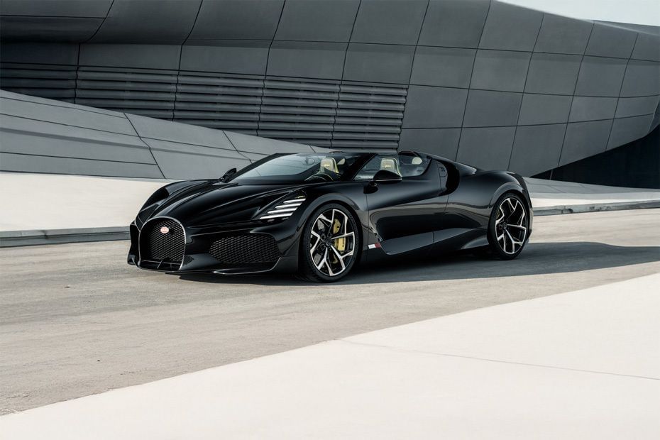 بوغاتي   ميسترال Front angle low view