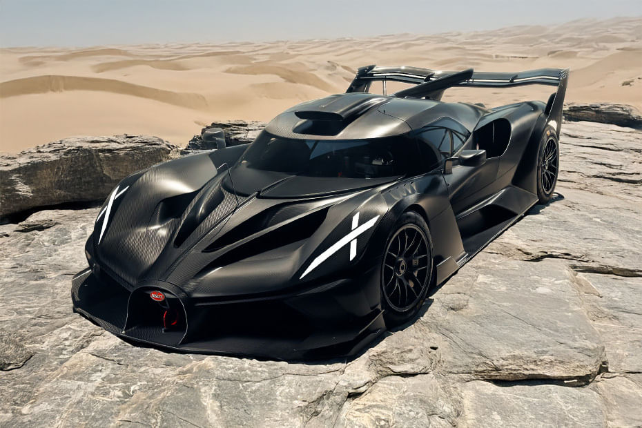 بوغاتي   بولايد Front angle low view