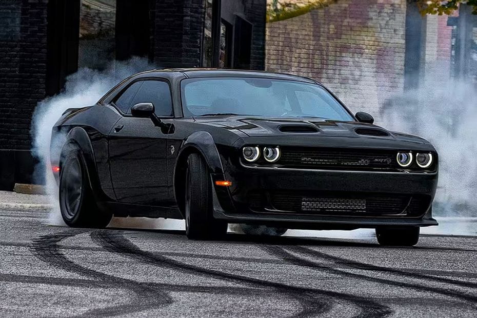 دودج تشالنجر Front Side View