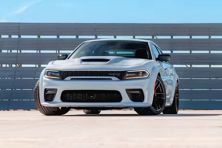 Dodge  Charger Front angle low view