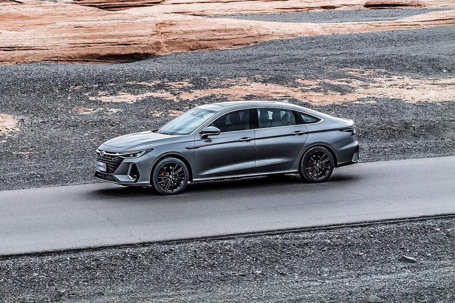 Arrizo 8 Pro Side view