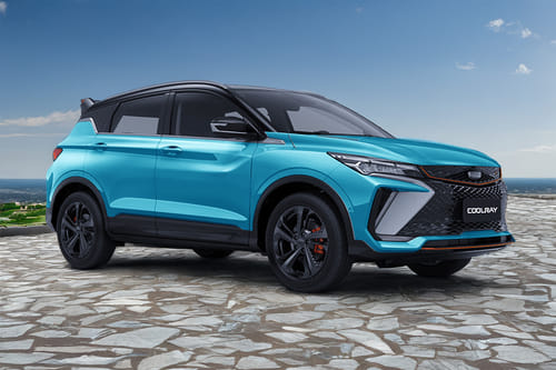 جيلي كولراي Front Cross Side View