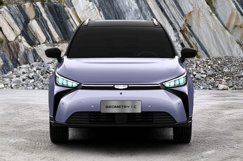 Full Front View of جيومتري سي