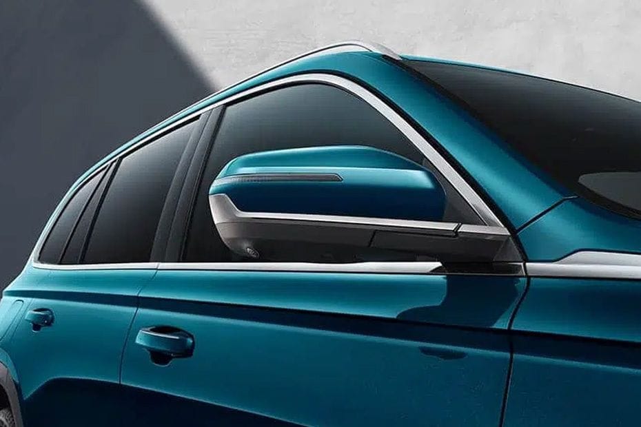 جيلي مونجارو Drivers Side Mirror Front Angle