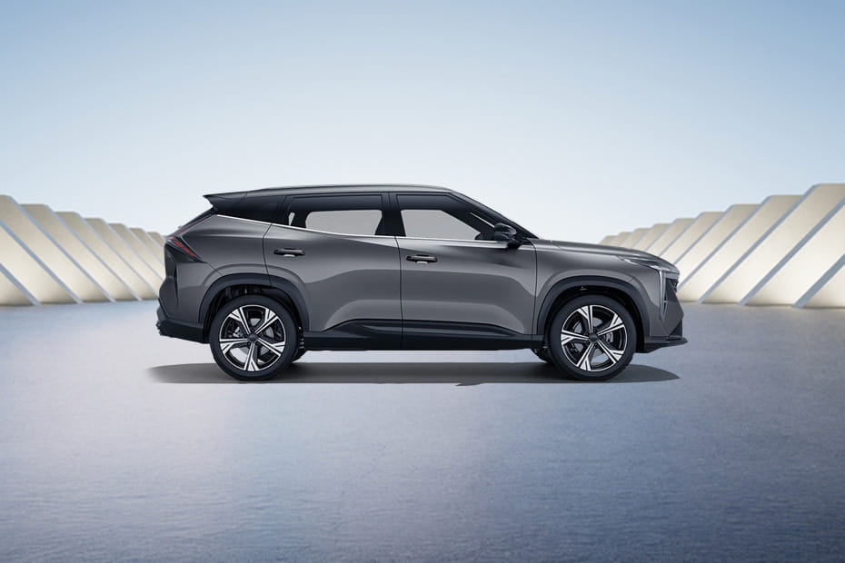 سيتي راي Medium Angle Front View