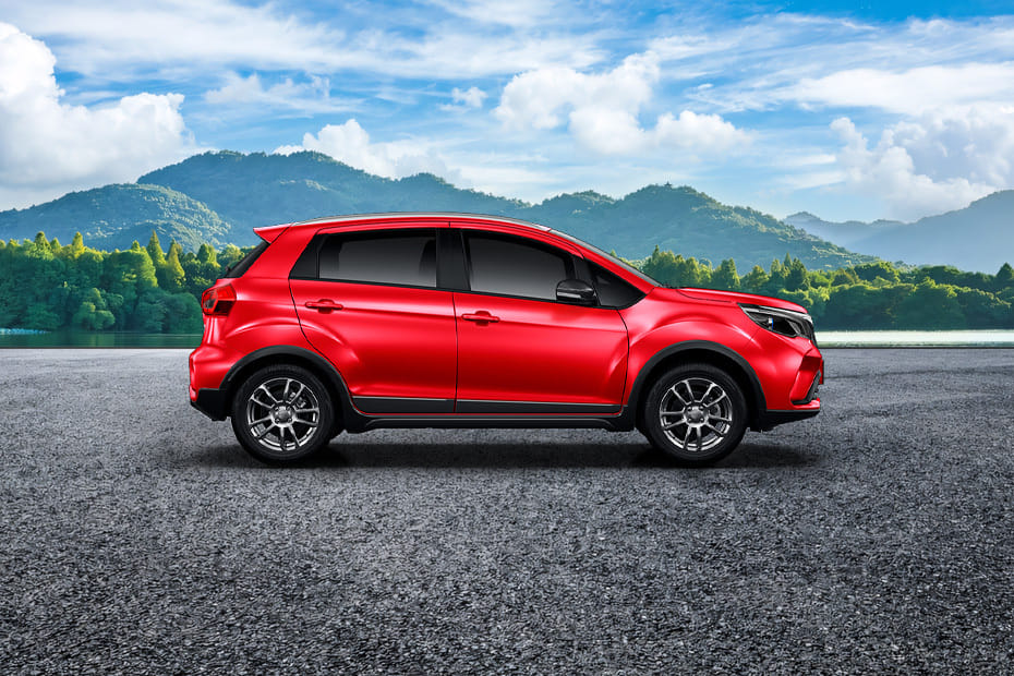 جي إكس ٣ برو Medium Angle Front View