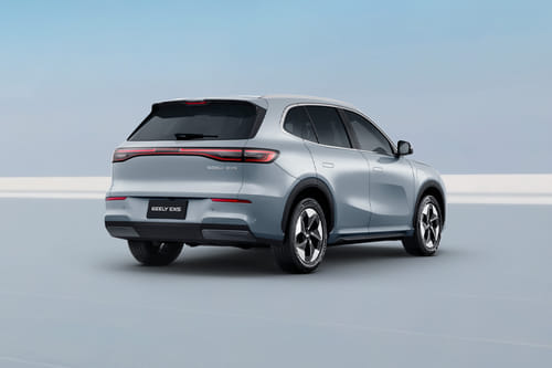 إي إكس ٥ Rear angle view