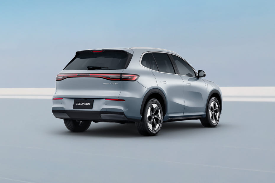 EX5 Rear angle view