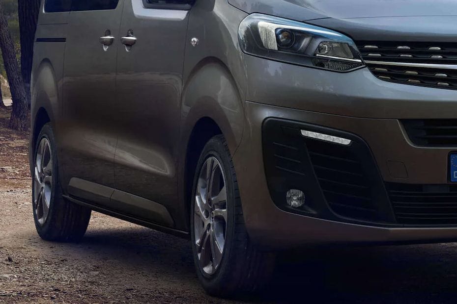 زافيرا لايف Front Fog Lamp