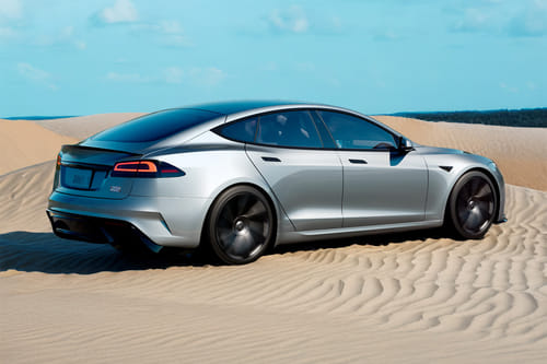 موديل إس Rear angle view