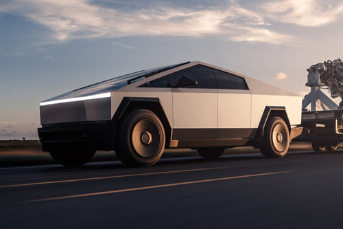 سايبرتراك Front deep low Angle View