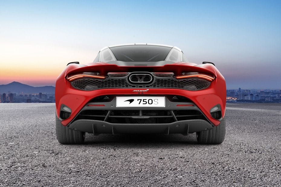 Full Rear View of McLaren 750S