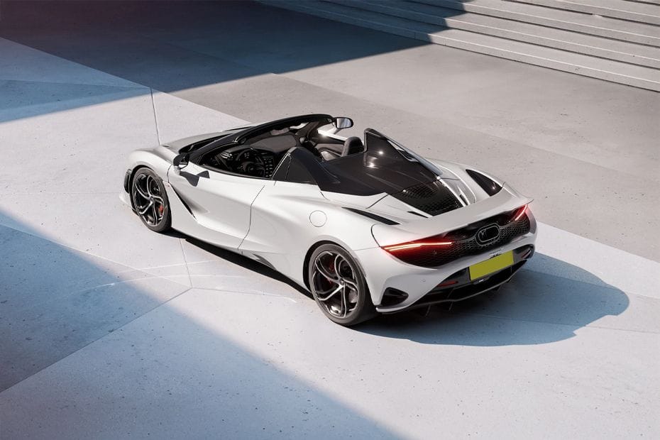 Rear Cross Side View of McLaren 750S