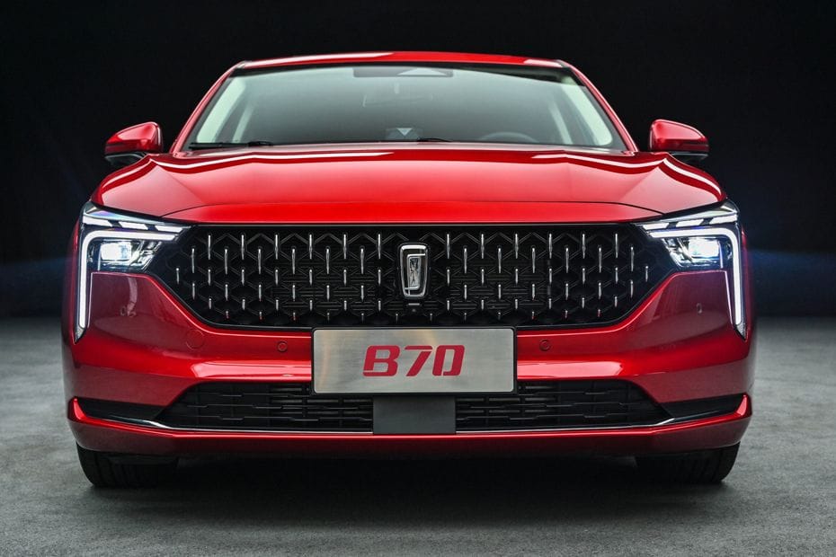 Full Front View of B70