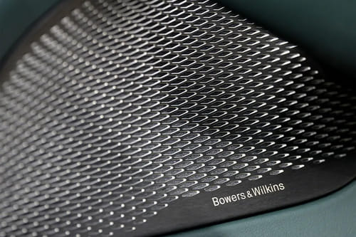 Speakers View of أستون مارتن DBX