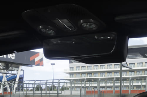 فالهالا Courtesy Lamps