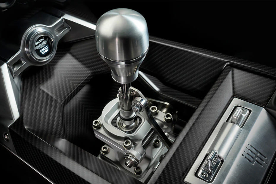 أستون مارتن فالينت Gear Shifter