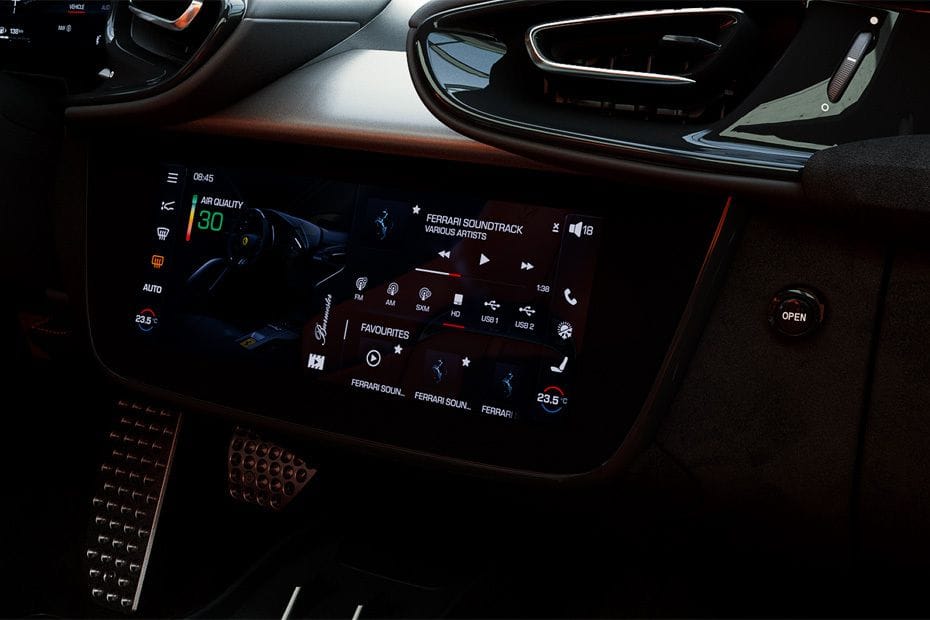 Stereo View of 12 Cilindri  Spider