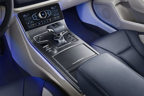 H5 Front Center Divider