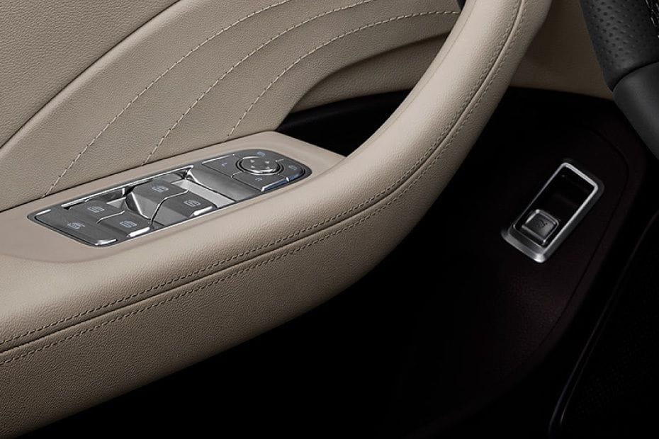 هونشي أوسادو Drivers Side In Side Door Controls