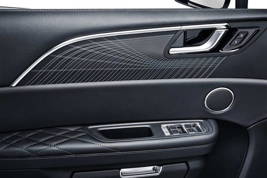 door handle interior of هونشي إي إتش إس 9