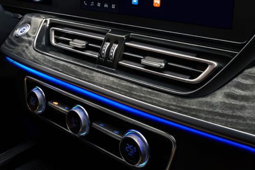 Front AC Controls of هونشي إتش إس 5