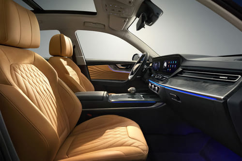 إتش إس 5 Front Seats