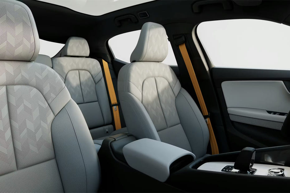 2 Front Seats