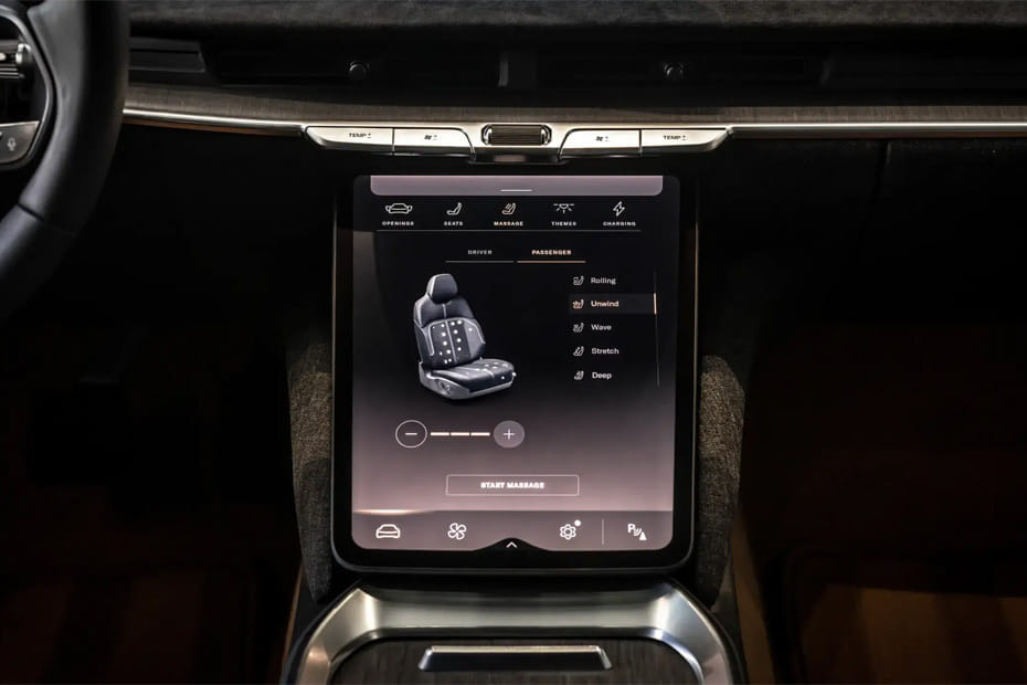 Front AC Controls of لوسيد إير