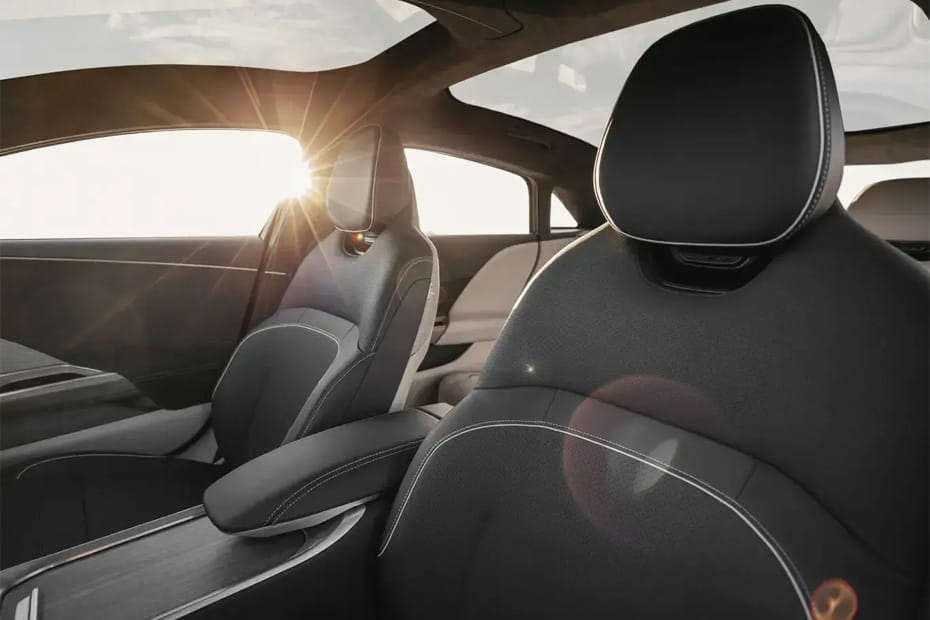 إير Front Seats