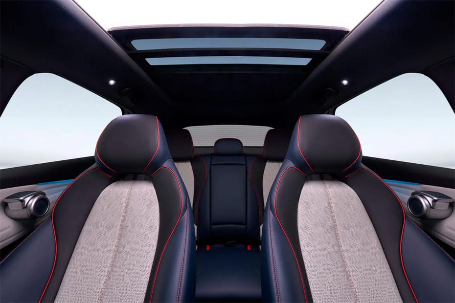 أتو 3 Front Seats