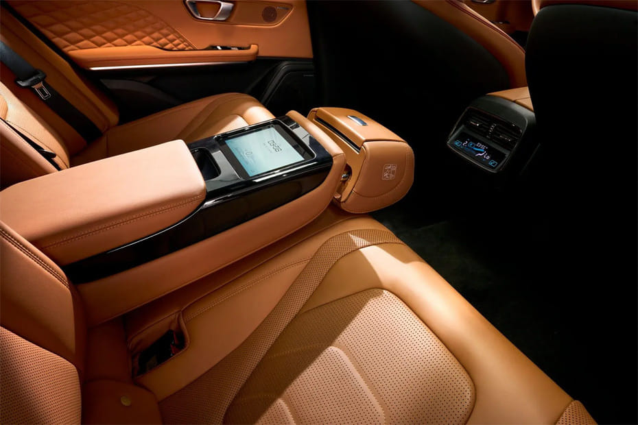 هان Armrest Rear