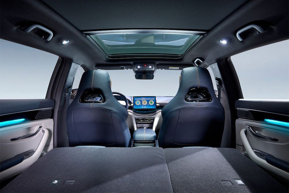 Folding Seats of BYD Song Plus