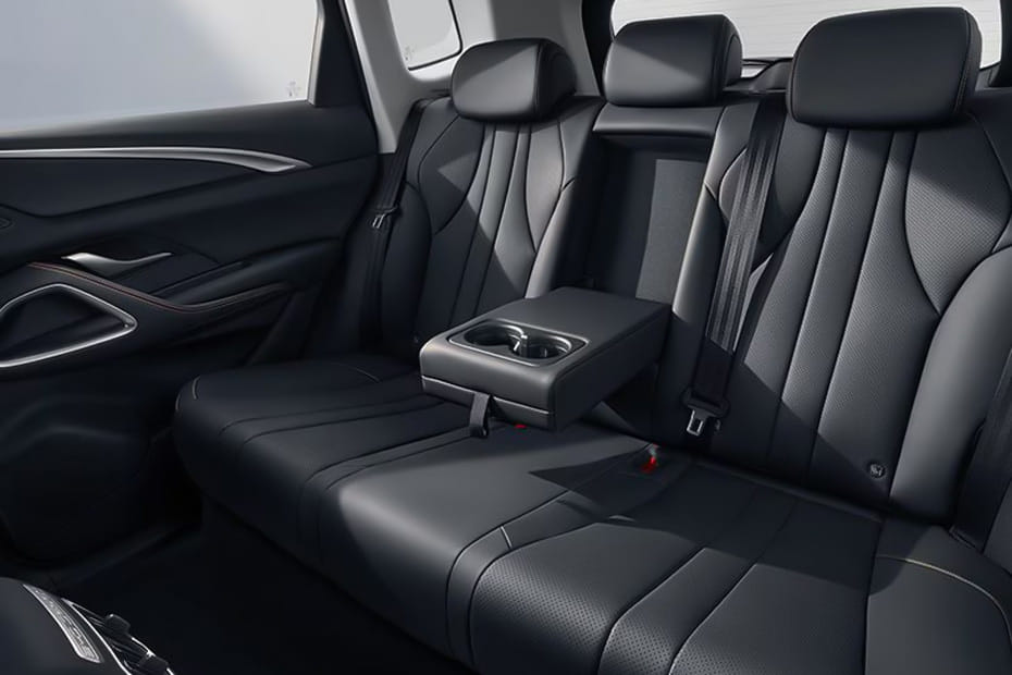 BYD Sealion 5 Rear Seats