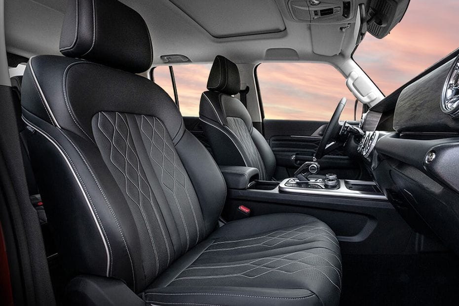 300 Front Seats