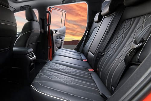 تانك 300 Rear Seats